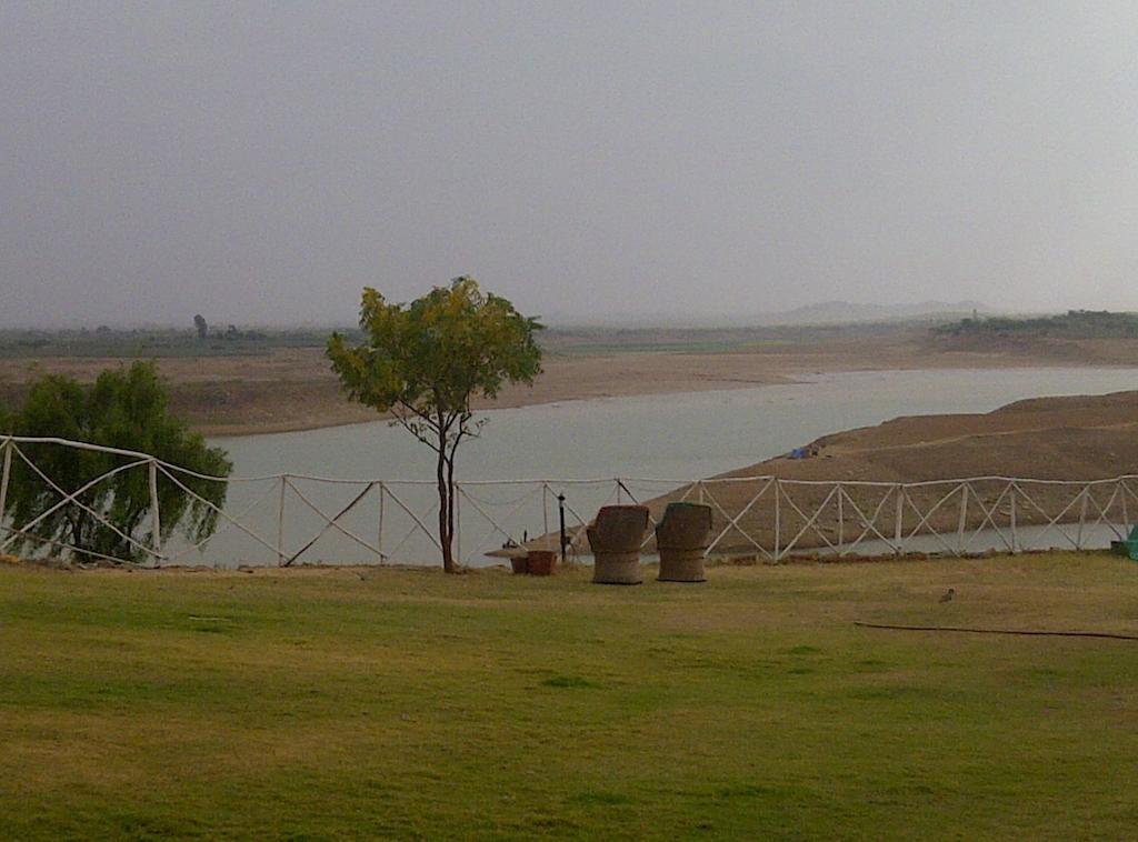 Kutch Safari Lodge Bhuj Eksteriør billede